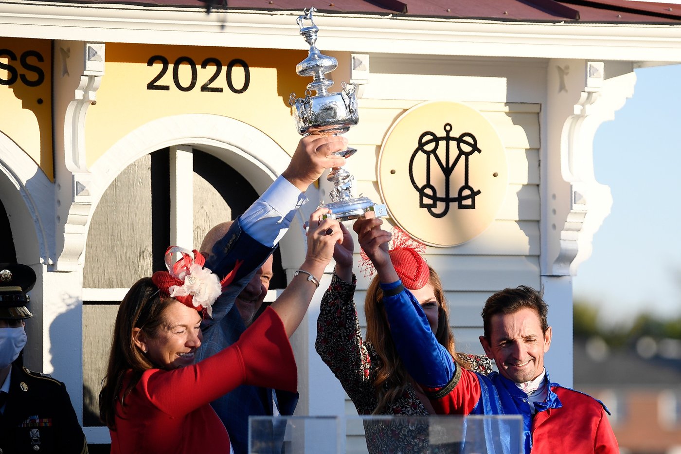 Two-time Preakness-winning jockey Robby Albarado dies at 52 | iNFOnews.ca