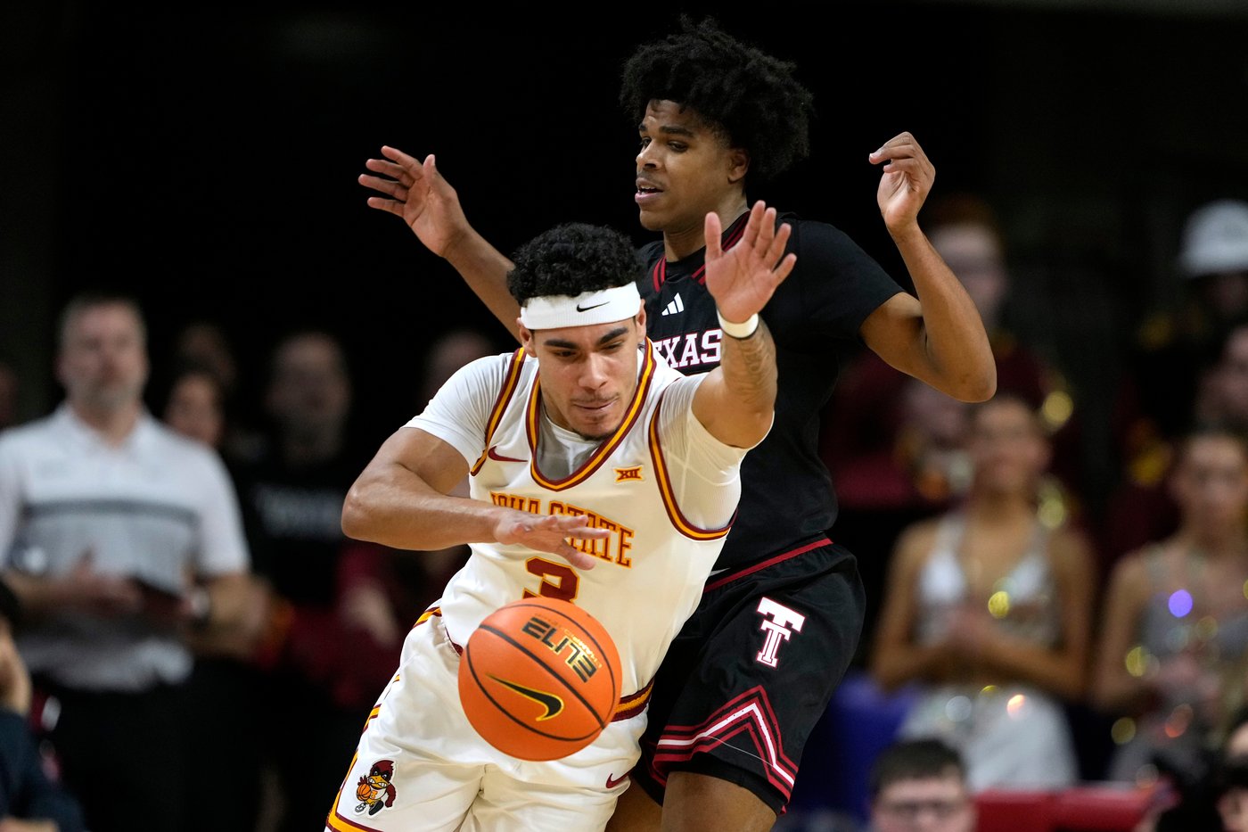 No. 16 Texas Tech ends No. 4 Iowa State's home winning streak, 82-73 | iNFOnews.ca