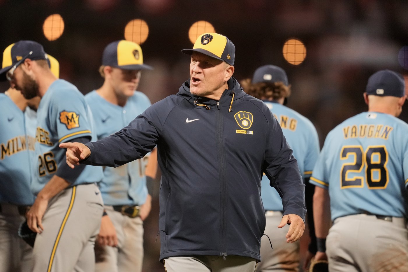 Brewers' Pat Murphy doesn't think his team has played great. Milwaukee's record suggests otherwise | iNFOnews.ca Brewers' Pat Murphy doesn't think his team has played great. Milwaukee's record suggests otherwise | iNFOnews.ca