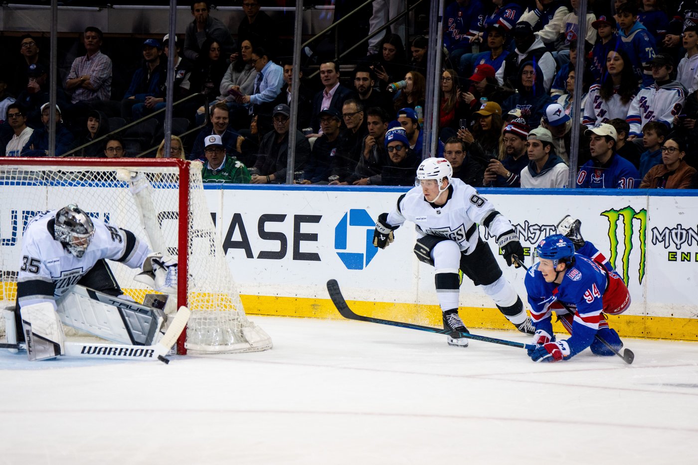 Laferriere's 3-point performance powers Kings over Rangers | iNFOnews.ca