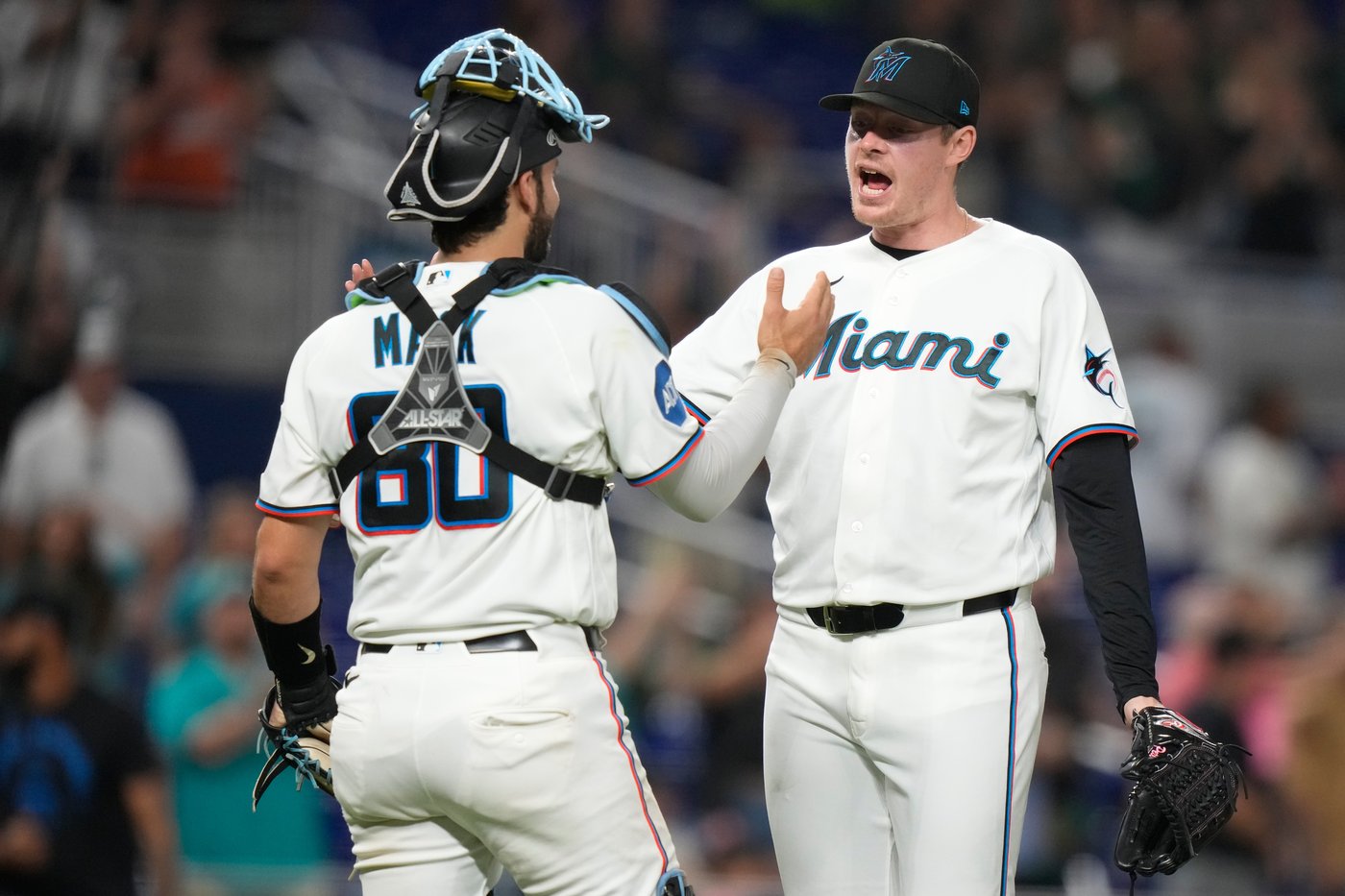 Meyer wins 8th straight decision to start season as Marlins beat Giants 6-3 | iNFOnews.ca