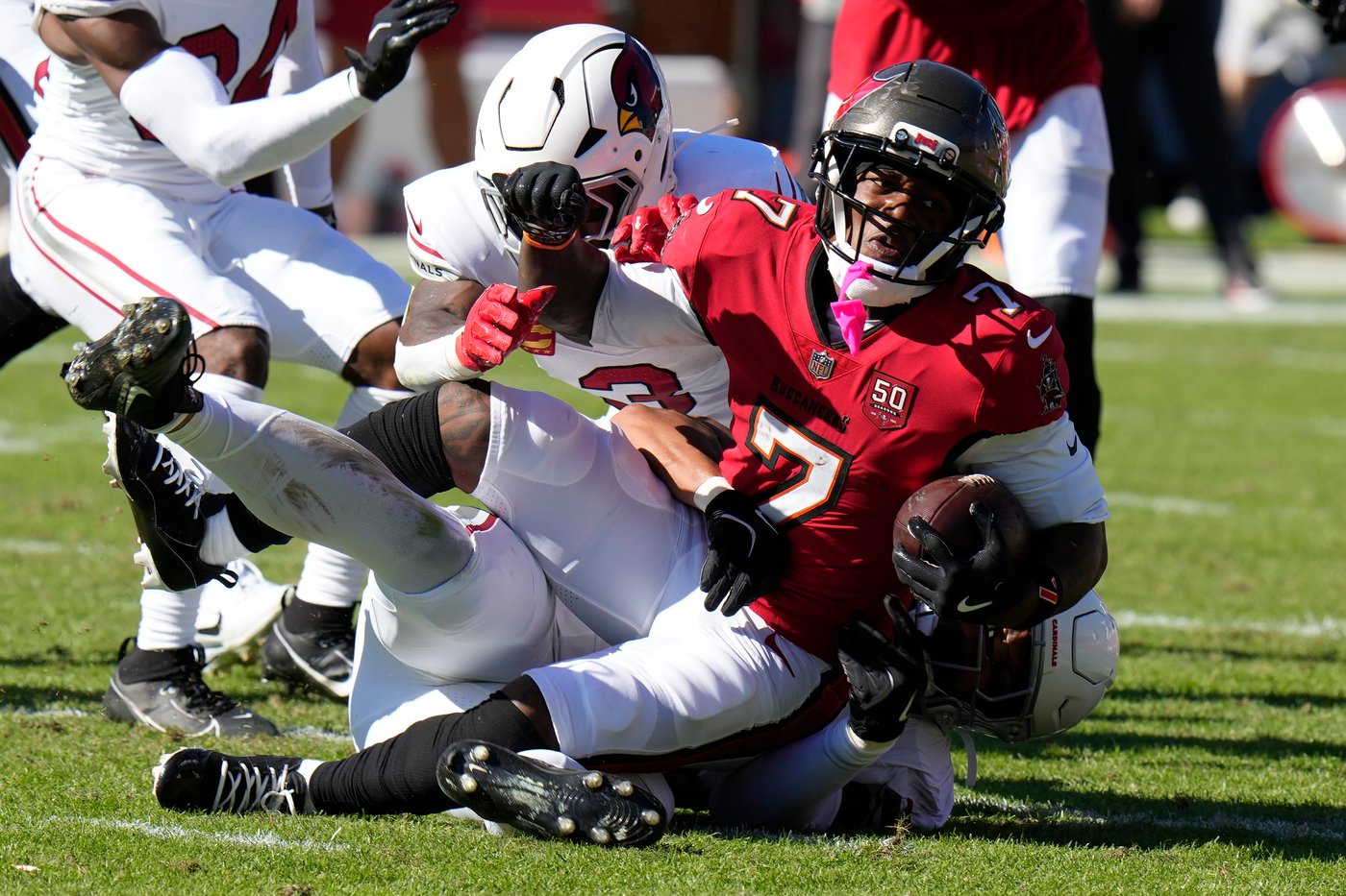 Tristan Wirfs' TD catch and late defensive stop help Buccaneers beat Cardinals 20-17 | iNFOnews.ca Tristan Wirfs' TD catch and late defensive stop help Buccaneers beat Cardinals 20-17 | iNFOnews.ca