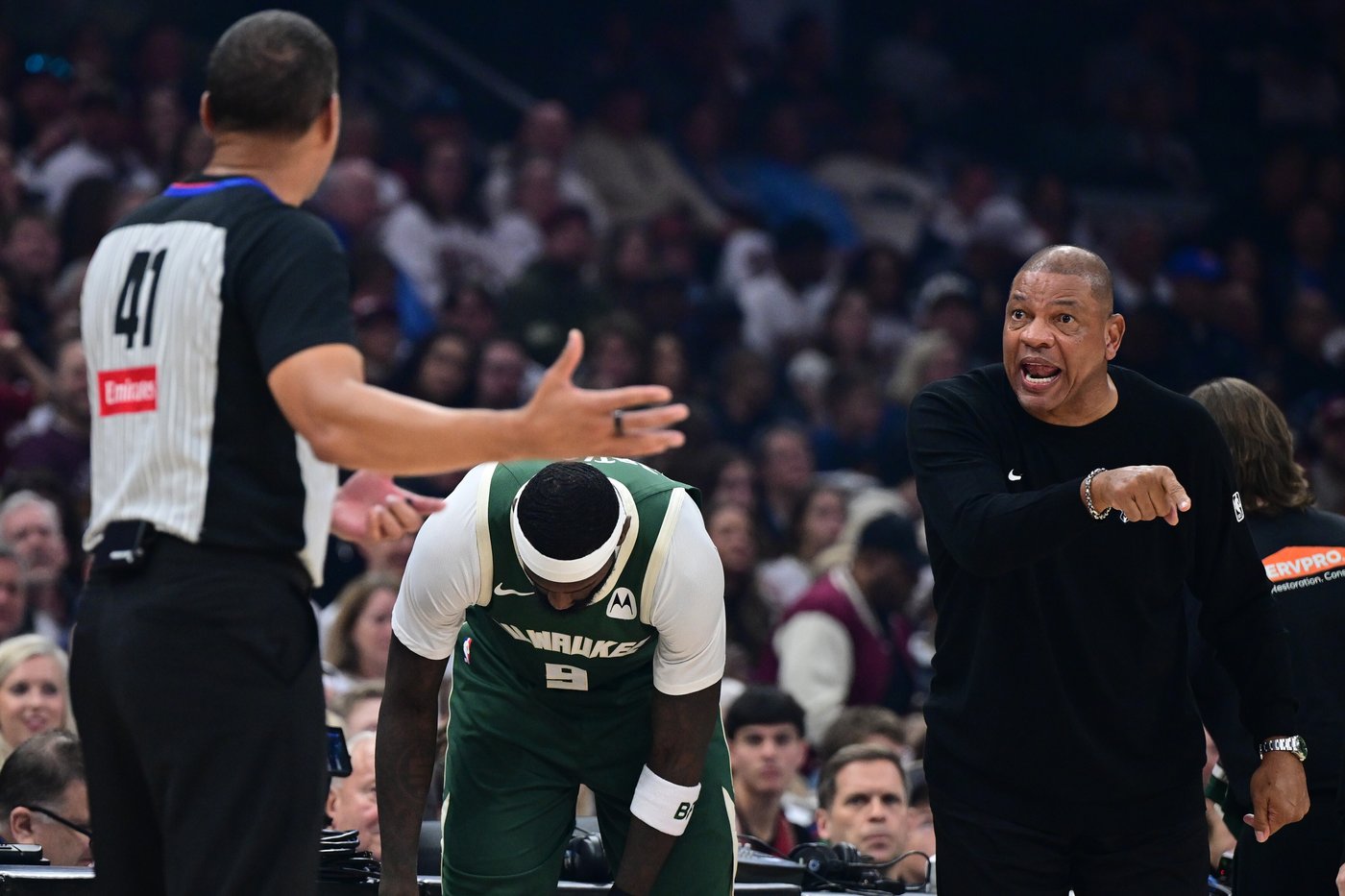 Mitchell scores 24, Mobley goes perfect at free throw line as Cavaliers edge Bucks 118-113 | iNFOnews.ca Mitchell scores 24, Mobley goes perfect at free throw line as Cavaliers edge Bucks 118-113 | iNFOnews.ca