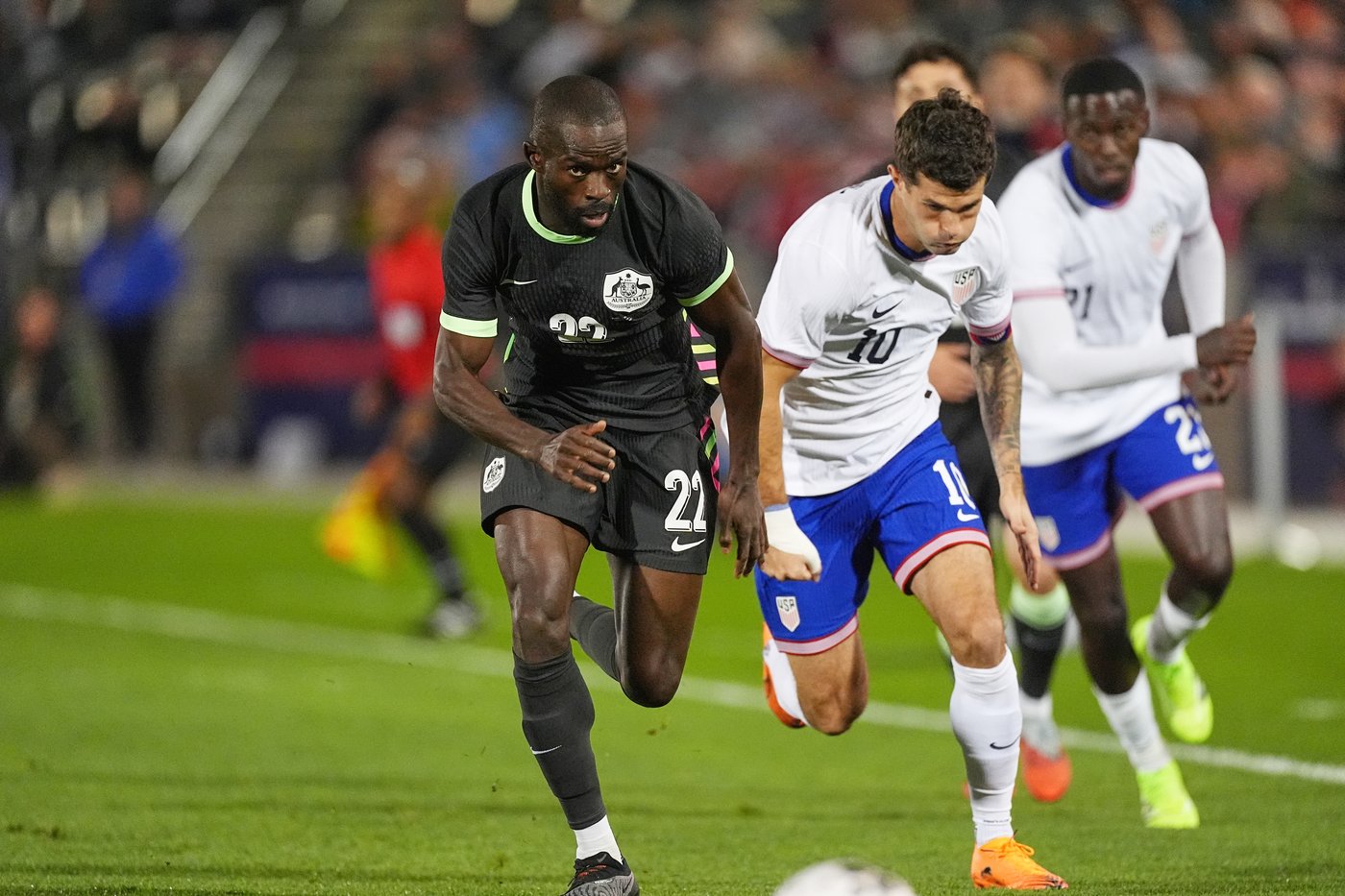 Christian Pulisic leaves US friendly against Australia because of apparent hamstring injury | iNFOnews.ca Christian Pulisic leaves US friendly against Australia because of apparent hamstring injury | iNFOnews.ca