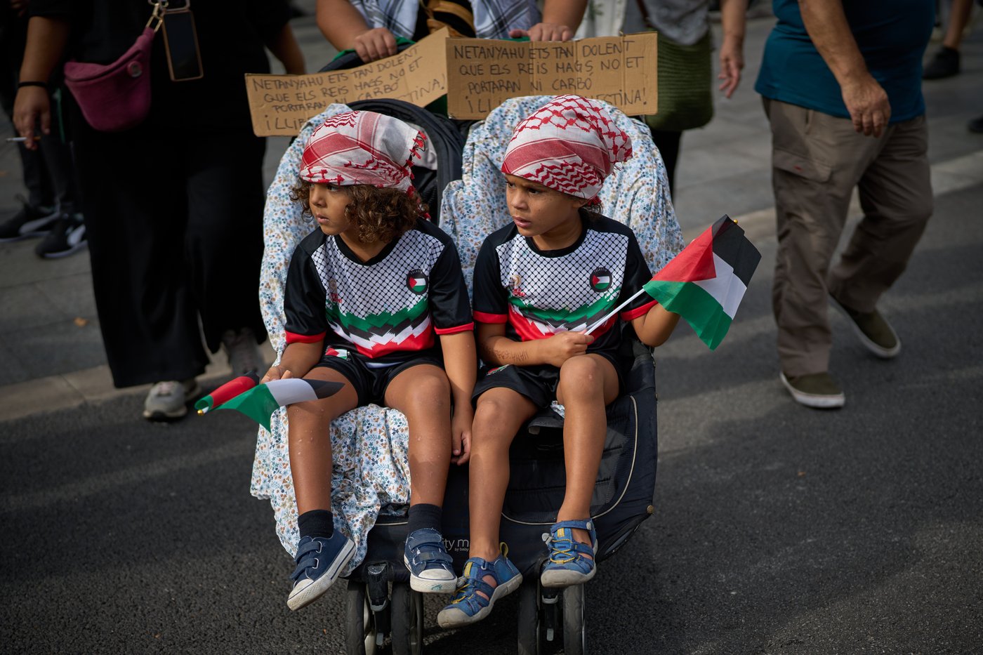 Tens of thousands march in Barcelona to protest against Israel's war in Gaza | iNFOnews.ca