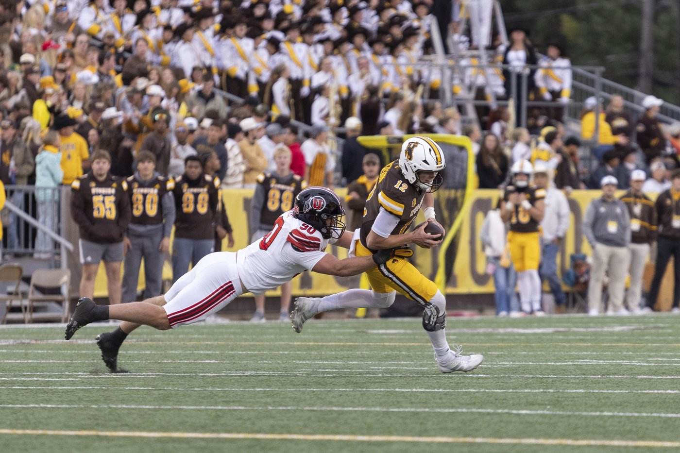 Devon Dampier has strong 2nd half as No. 20 Utah beats Wyoming 31-6 | iNFOnews.ca