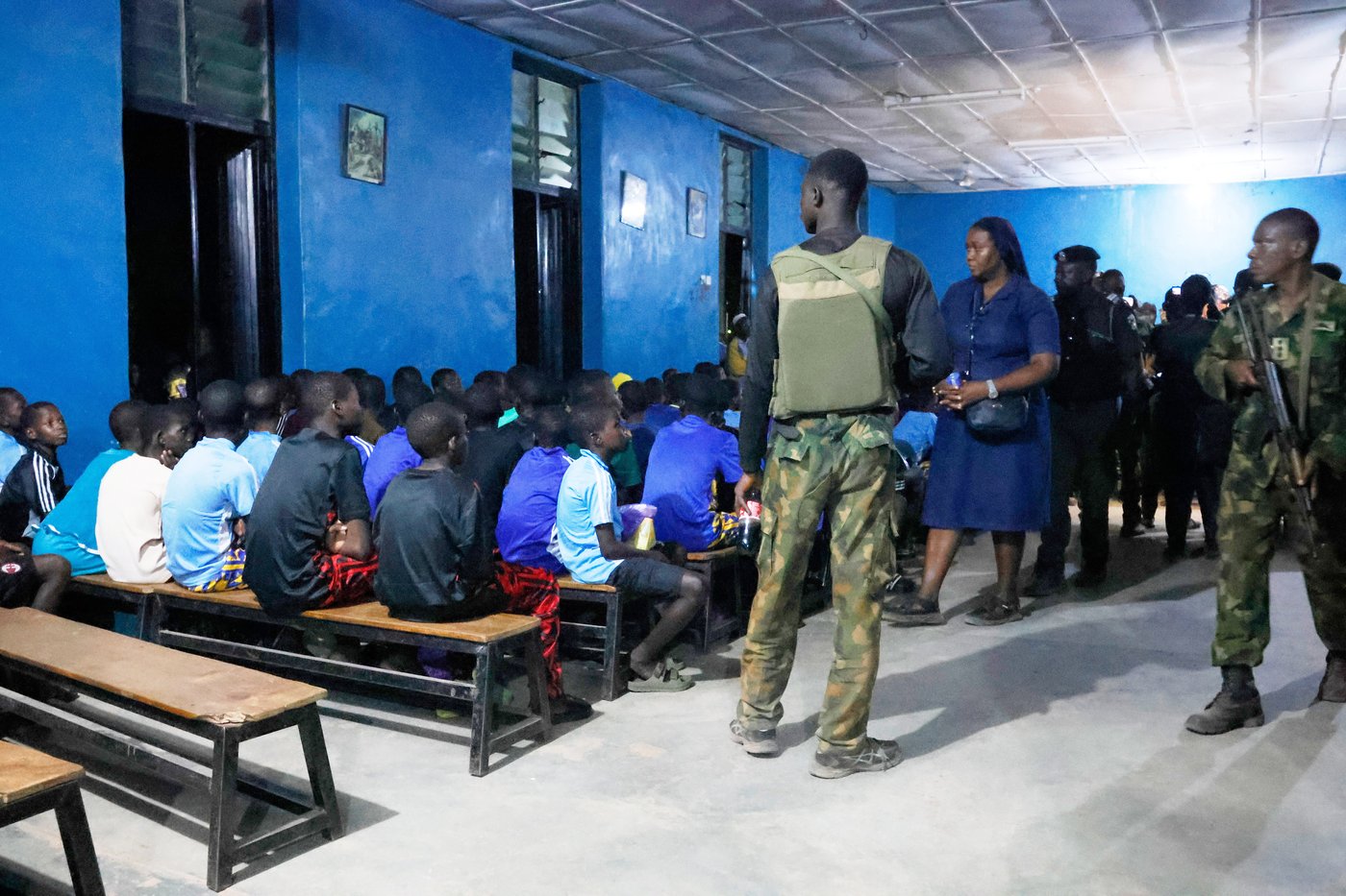Nigerian children reunite with their parents after being released from abduction | iNFOnews.ca Nigerian children reunite with their parents after being released from abduction | iNFOnews.ca