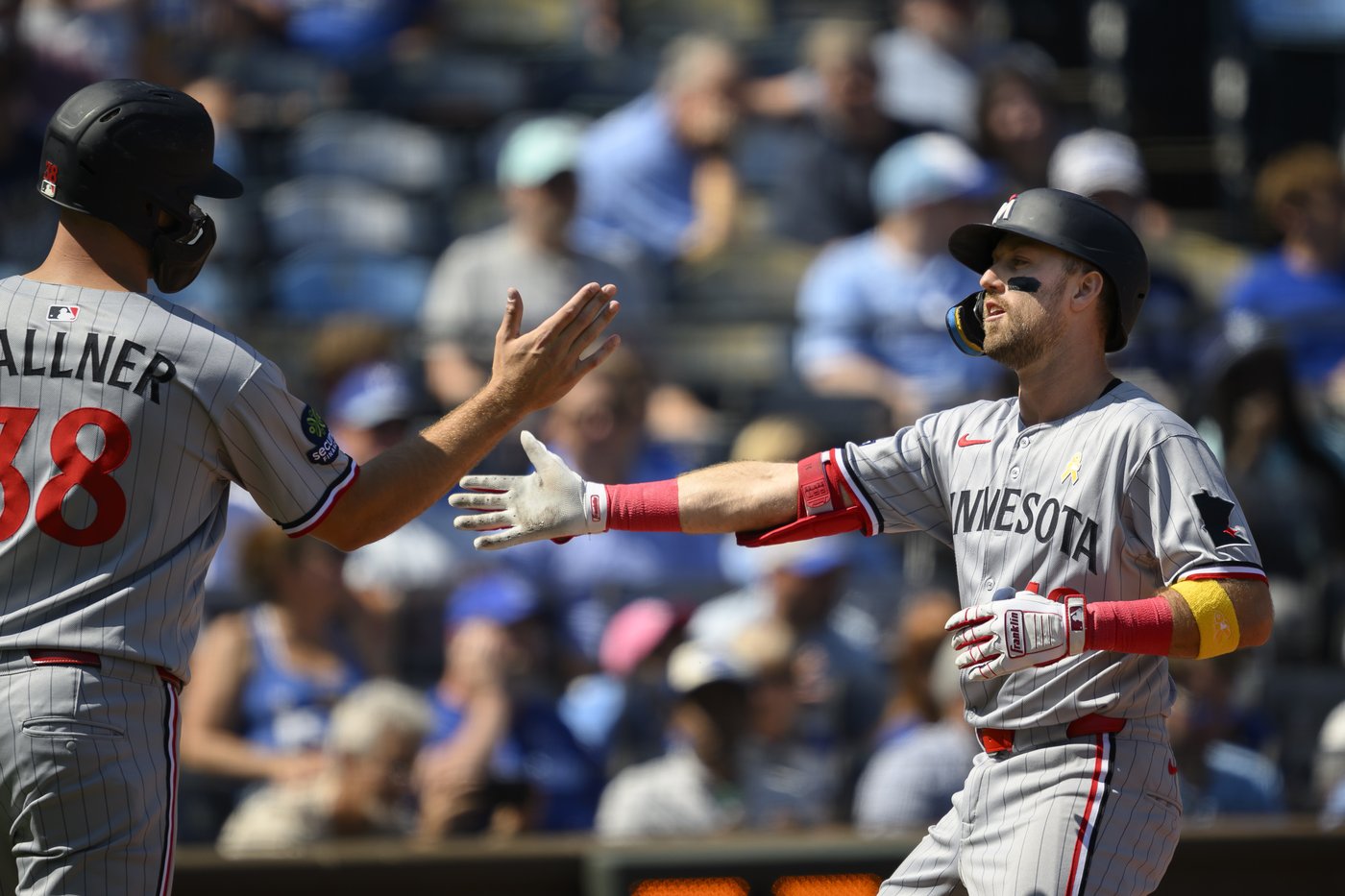 Ober, Buxton, Clemens leads Twins to 5-1 win, drop Royals 2 back for last AL wild card | iNFOnews.ca Ober, Buxton, Clemens leads Twins to 5-1 win, drop Royals 2 back for last AL wild card | iNFOnews.ca