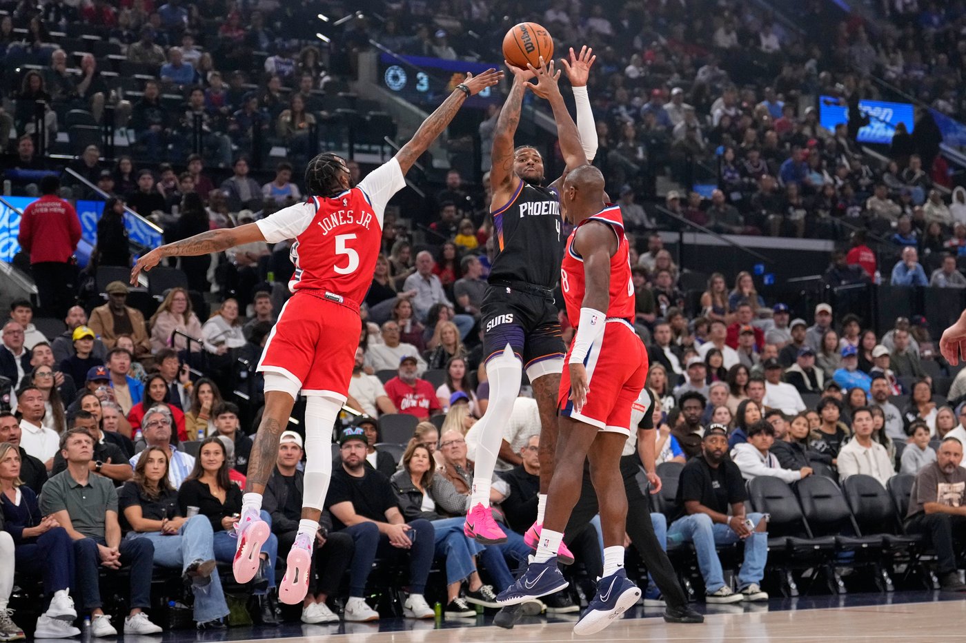 Suns' Jalen Green leaves game vs Clippers, apparently reaggravating his hamstring injury | iNFOnews.ca Suns' Jalen Green leaves game vs Clippers, apparently reaggravating his hamstring injury | iNFOnews.ca
