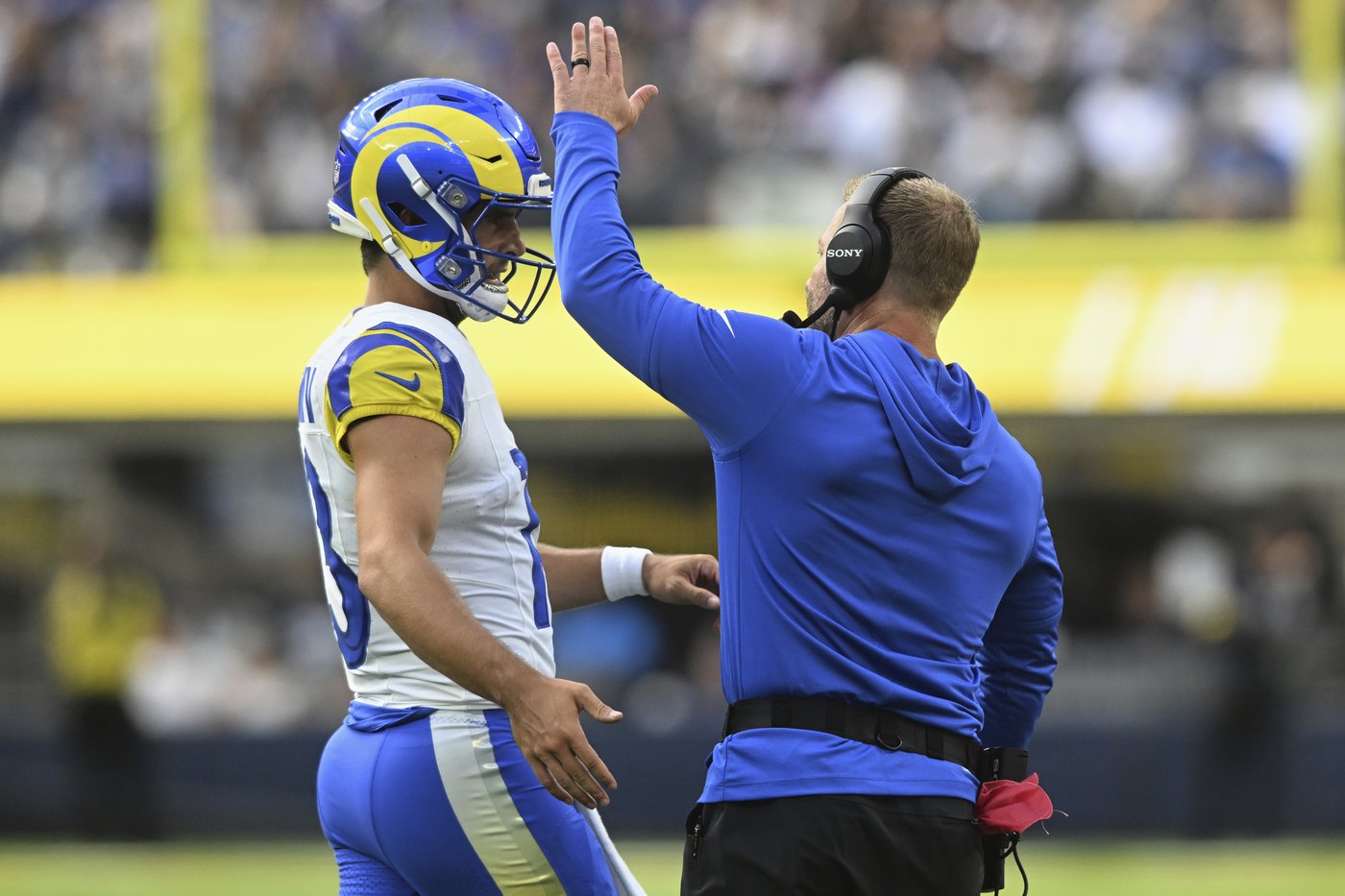 Matthew Stafford and his balky back to be tested in opener when Rams face Texans' imposing defense | iNFOnews.ca Matthew Stafford and his balky back to be tested in opener when Rams face Texans' imposing defense | iNFOnews.ca