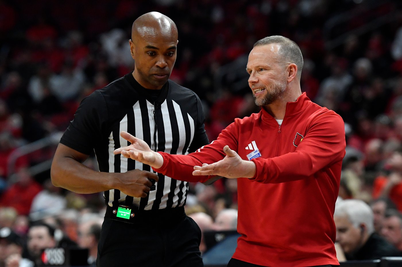 Brown shines in return for No. 23 Louisville in 85-71 win over Virginia Tech | iNFOnews.ca Brown shines in return for No. 23 Louisville in 85-71 win over Virginia Tech | iNFOnews.ca