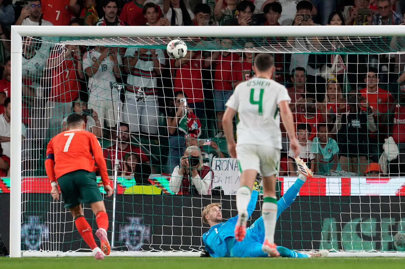 Haaland grabs hat trick for Norway but Ronaldo's goalless for Portugal in World Cup qualifying | iNFOnews.ca