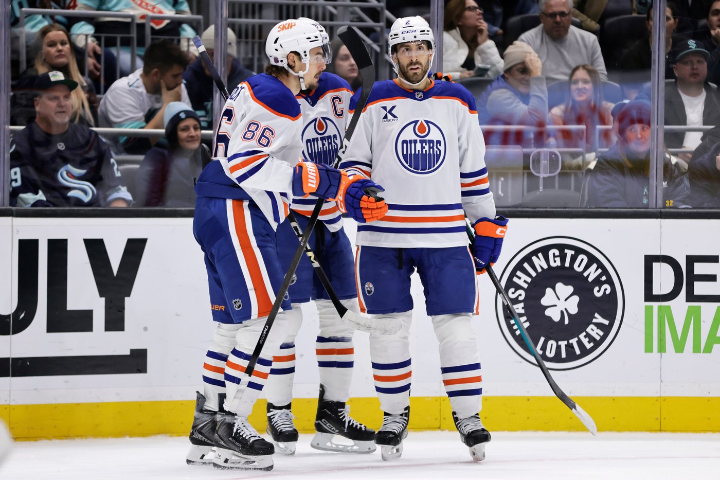 Eberle scores 2 goals as Kraken beat Oilers 3-2 to improve franchise's best start to 5-2-2 | iNFOnews.ca Eberle scores 2 goals as Kraken beat Oilers 3-2 to improve franchise's best start to 5-2-2 | iNFOnews.ca