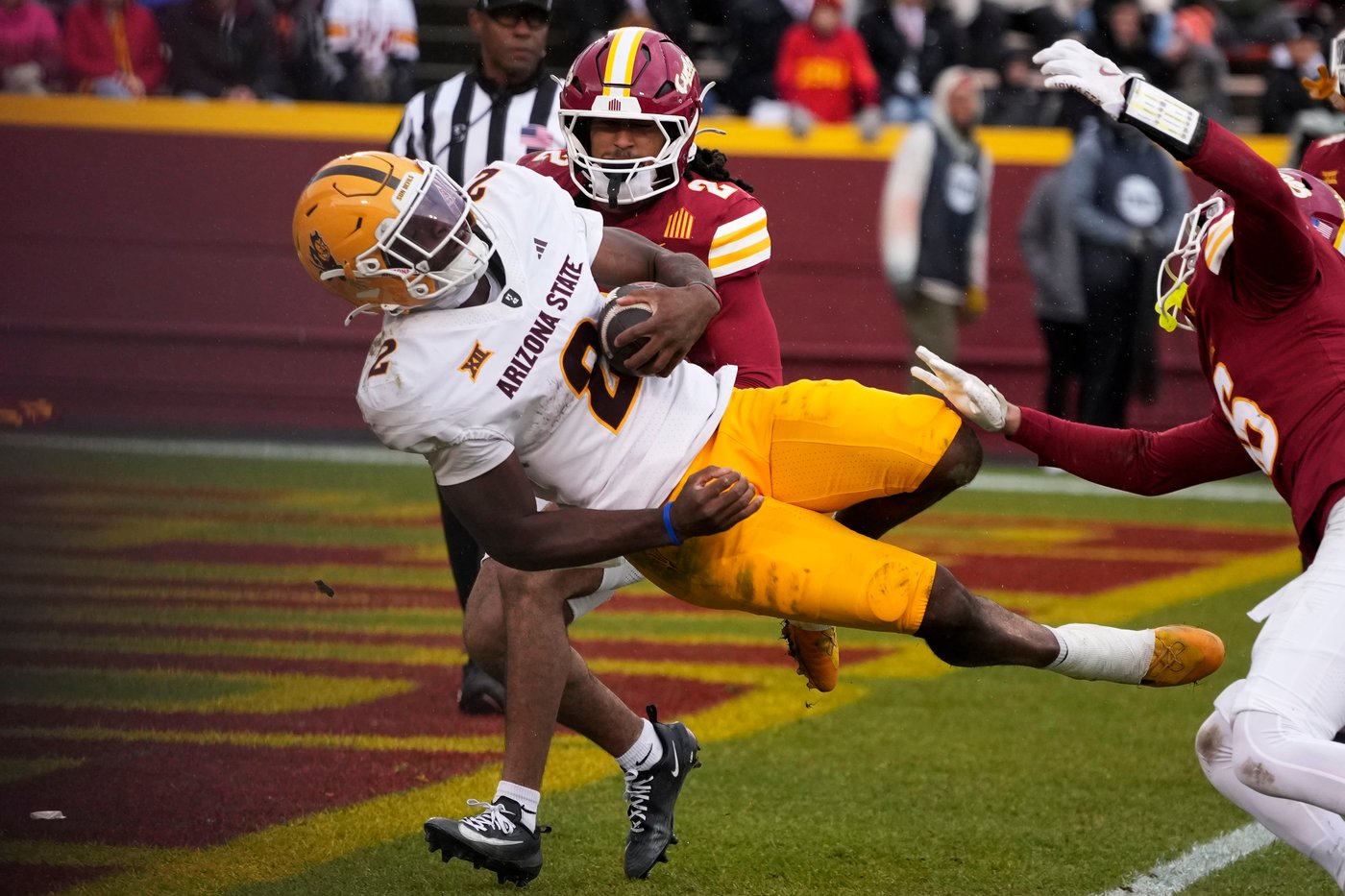 Sims sets Arizona State QB rushing record with 228 yards in 24-19 victory over Iowa State | iNFOnews.ca Sims sets Arizona State QB rushing record with 228 yards in 24-19 victory over Iowa State | iNFOnews.ca