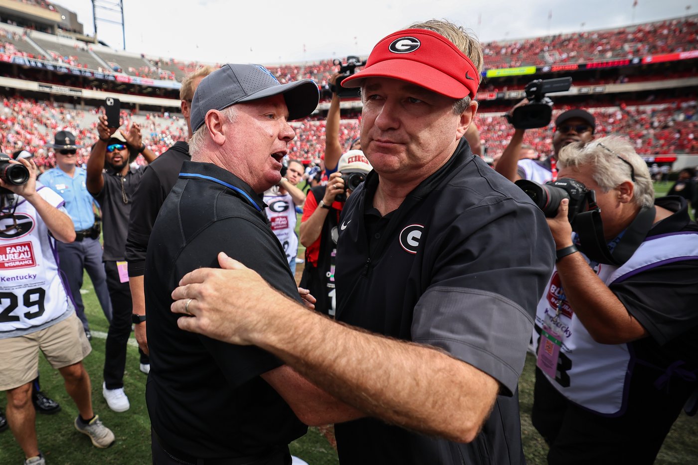 No. 12 Georgia bounces back from first loss of the season to beat Kentucky 35-14 | iNFOnews.ca