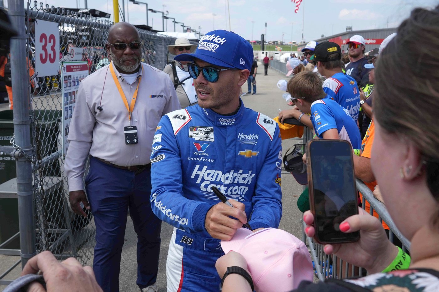 Chase Briscoe's playoff expectations increase with JGR as NASCAR postseason starts at Darlington | iNFOnews.ca