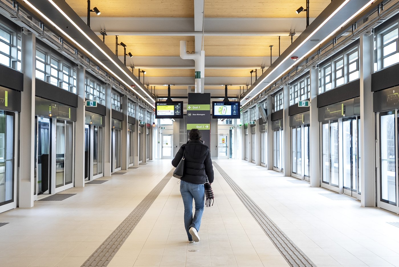 'Truly incredible': Commuters impressed with new branch of Montreal's rail network | iNFOnews.ca 'Truly incredible': Commuters impressed with new branch of Montreal's rail network | iNFOnews.ca
