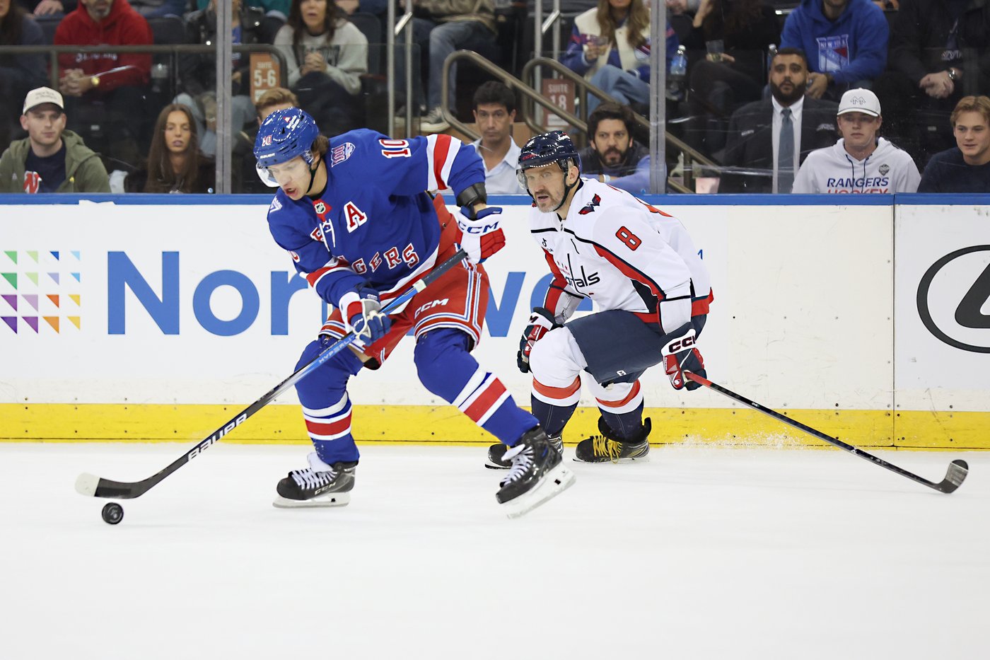 Lindgren makes 35 saves as Capitals edge Rangers 1-0 | iNFOnews.ca