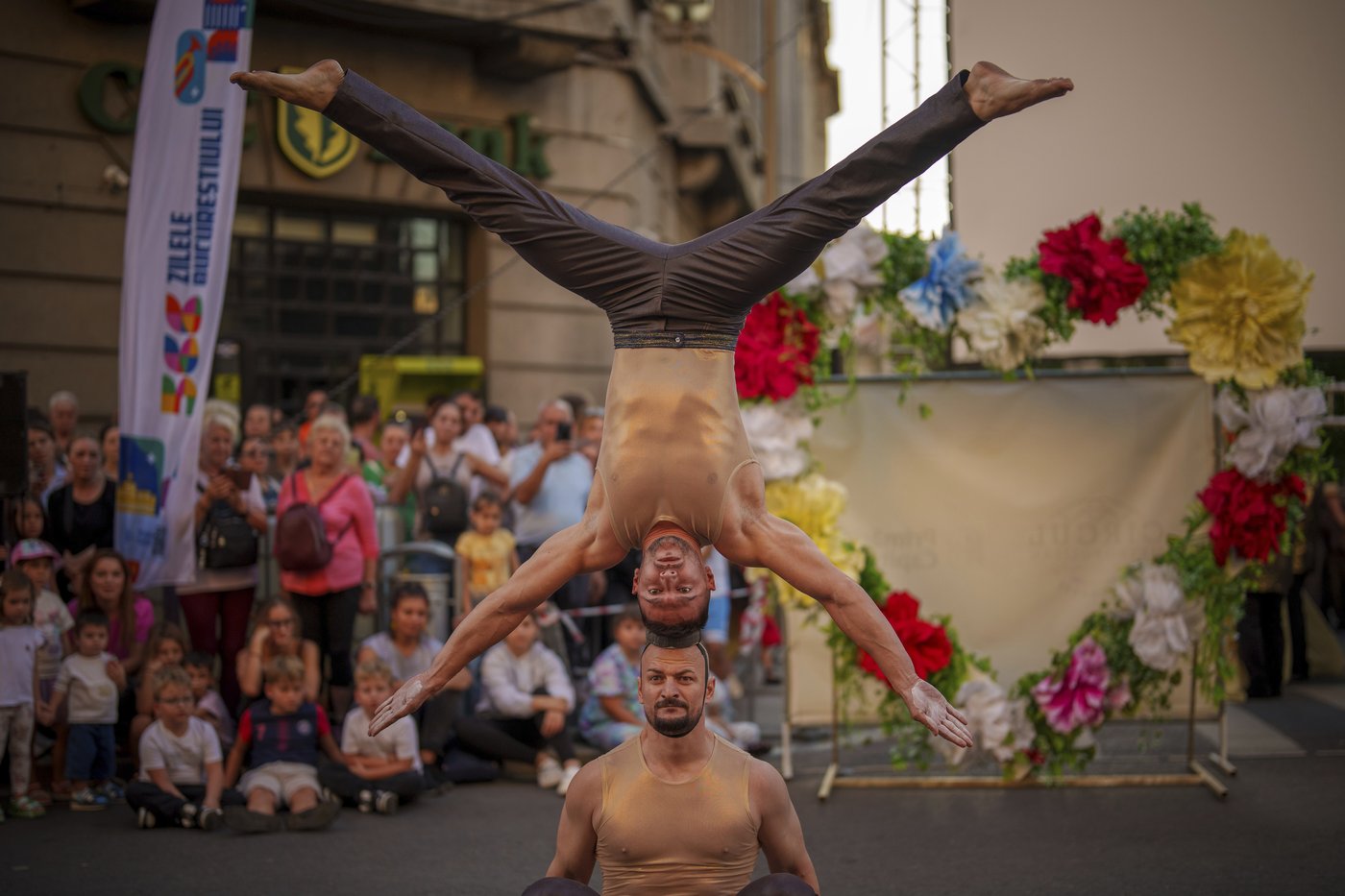 Photo highlights from Bucharest’s 566th anniversary celebration | iNFOnews.ca