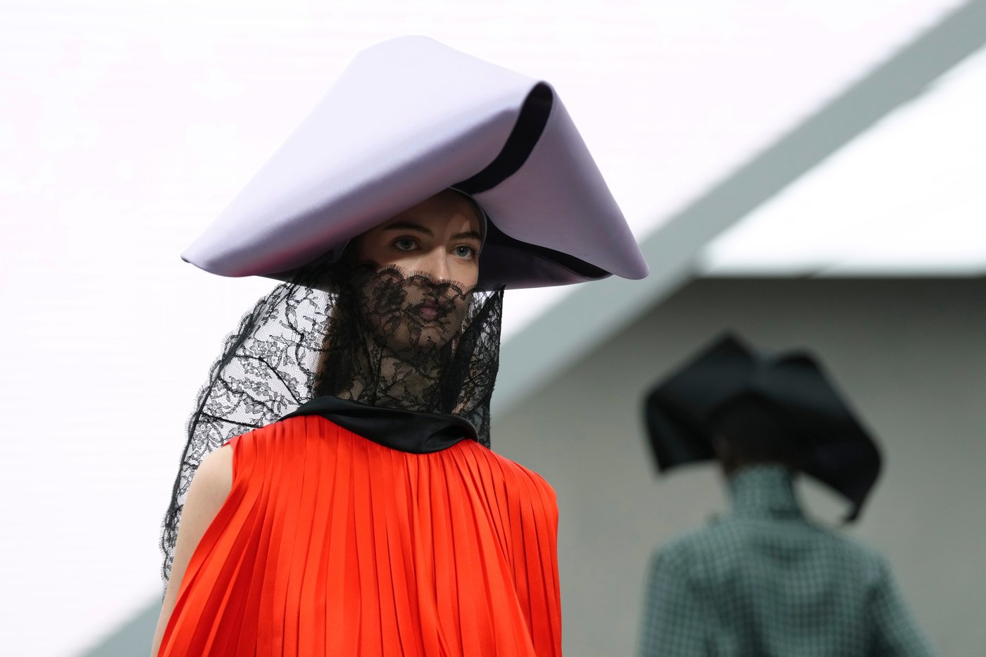 Anderson’s Dior womenswear debut is a montage of ideas, but not a 'New Look' | iNFOnews.ca
