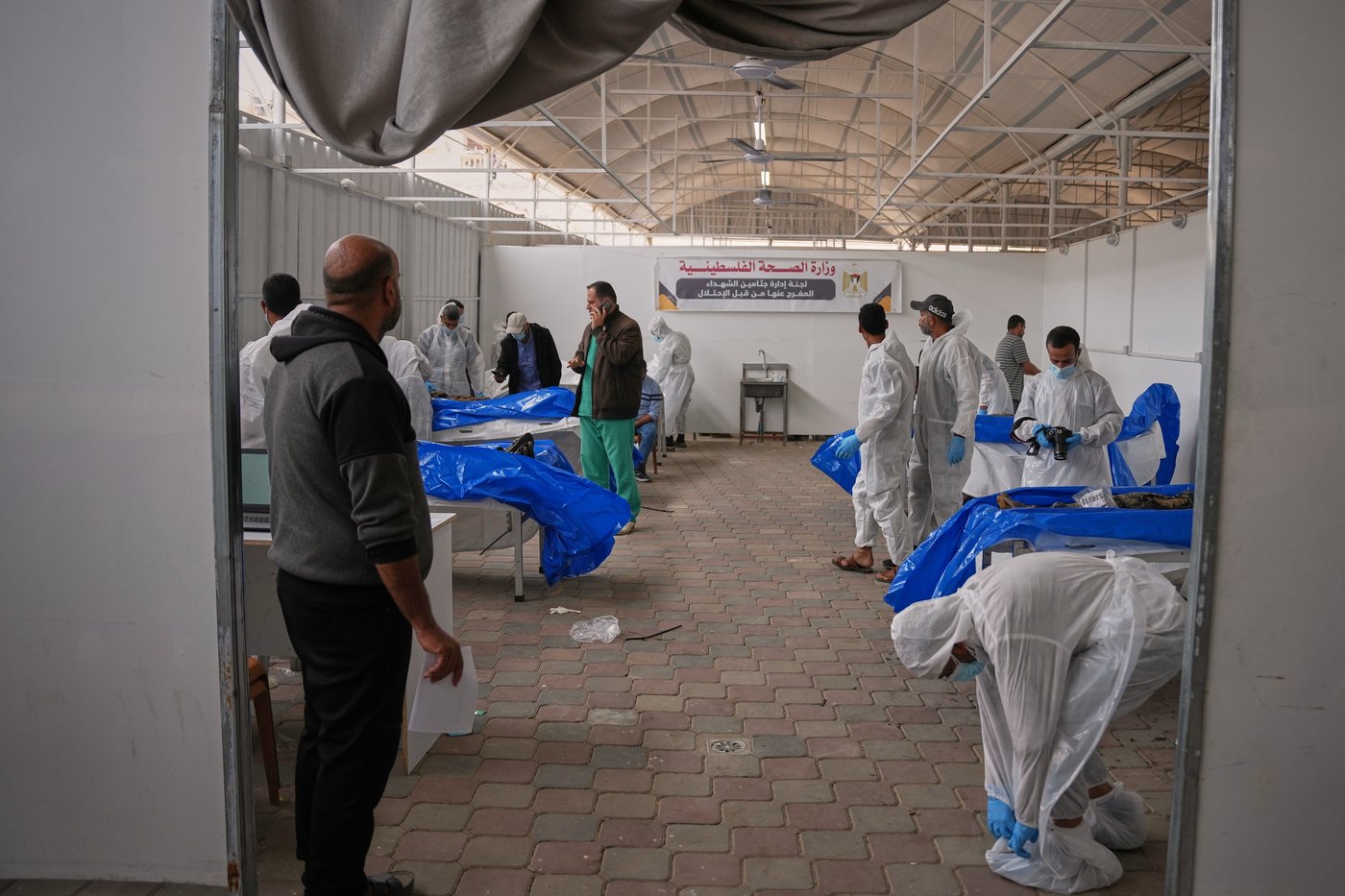 Bodies of 15 Palestinians returned by Israel, health officials in Gaza say | iNFOnews.ca