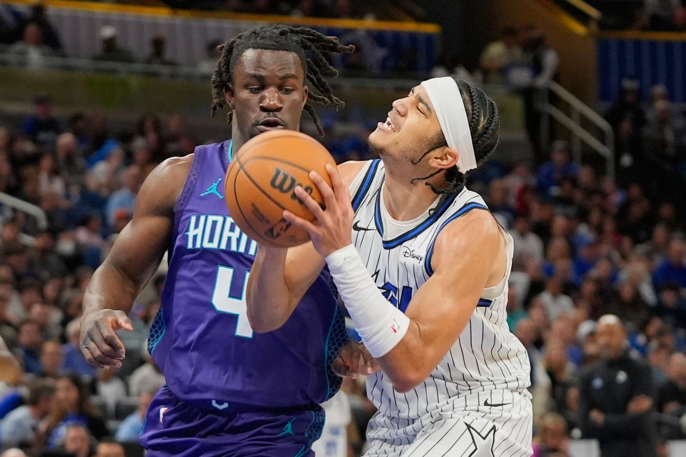 Hornets beat Magic 120-105 after rookie Kon Knueppel injures ankle in first half | iNFOnews.ca