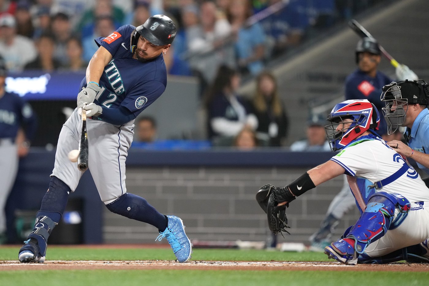 Photo Gallery: Blue Jays advance to World Series with 4-3 win over the Mariners | iNFOnews.ca