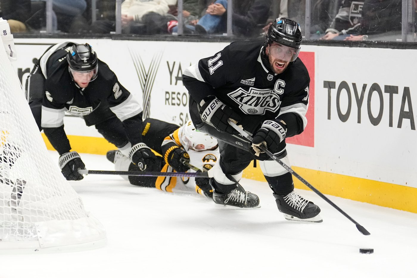 Morgan Geekie scores twice to tie for NHL goals lead, Bruins beat Kings 2-1 in OT | iNFOnews.ca