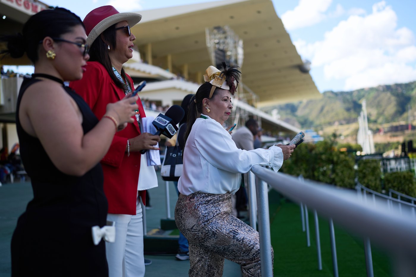 A day at the races: How Venezuelans find joy despite familiar political turmoil | iNFOnews.ca A day at the races: How Venezuelans find joy despite familiar political turmoil | iNFOnews.ca