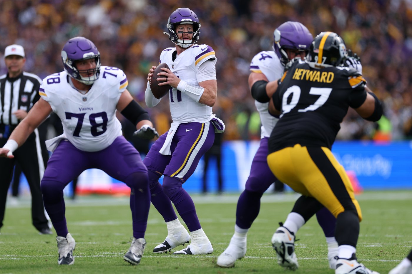 Steelers hold on for 24-21 win over Vikings in NFL's first regular-season game in Ireland | iNFOnews.ca