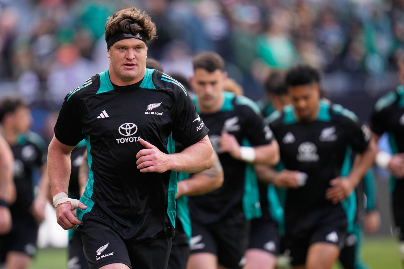 Jordie Barrett to miss the rest of the All Blacks' autumn tour; Scott Barrett out of Scotland test | iNFOnews.ca