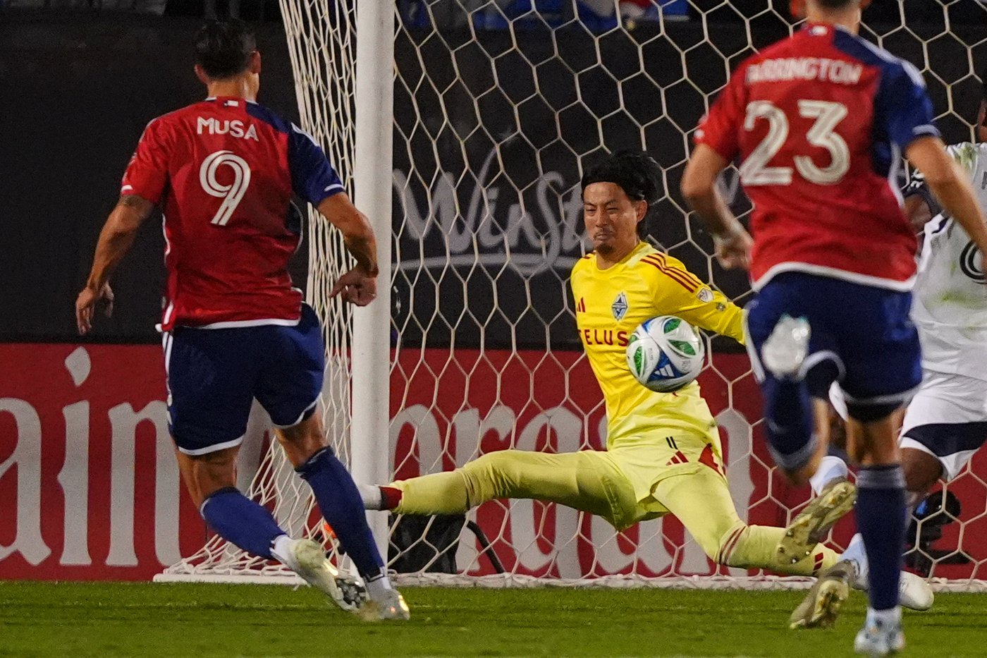 Priso scores in stoppage time, Halbouni nets winner in PK shootout as Whitecaps sweep Dallas | iNFOnews.ca Priso scores in stoppage time, Halbouni nets winner in PK shootout as Whitecaps sweep Dallas | iNFOnews.ca