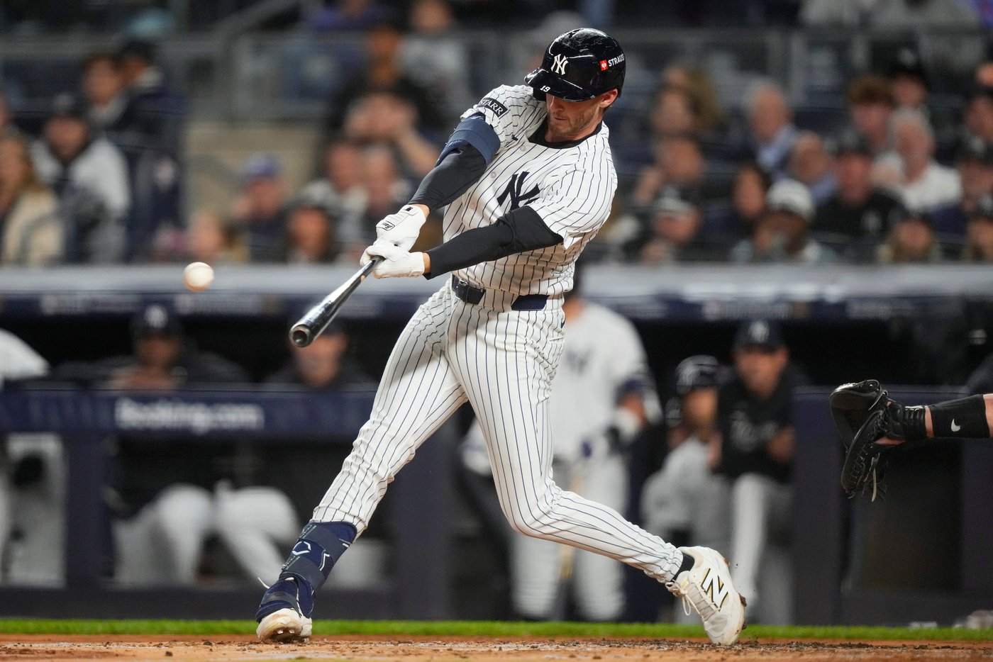 Photo Gallery: Blue Jays beat Yankees in Game 4 | iNFOnews.ca