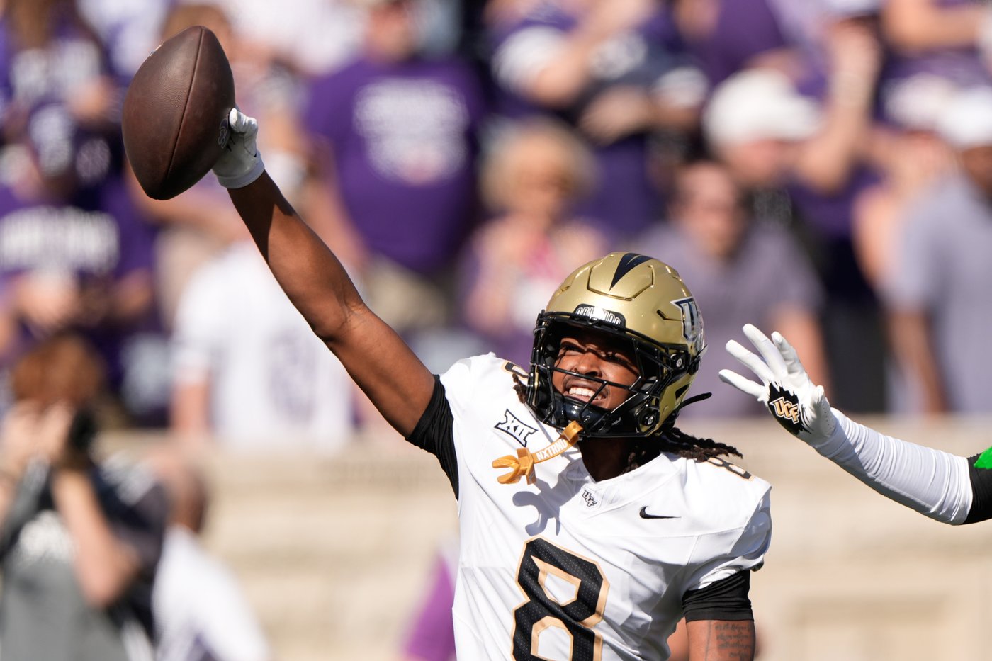 Kansas State finds its stride: Wildcats secure first Big 12 win with 34-20 victory over UCF | iNFOnews.ca