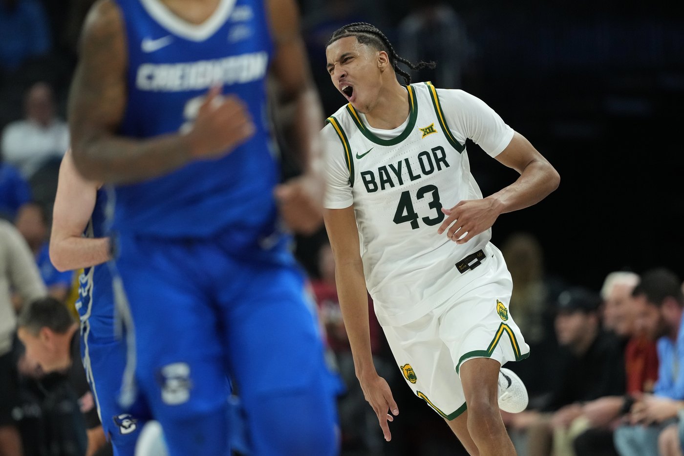 Cameron Carr scores 21 and Baylor holds off Creighton 81-74 in the Players Era Tournament | iNFOnews.ca