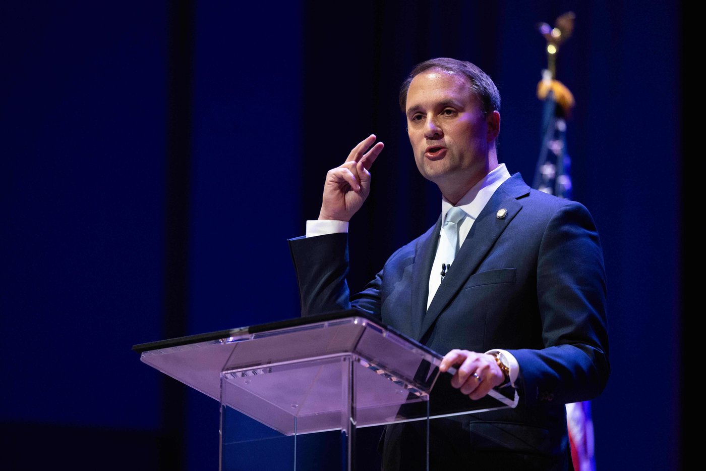 Virginia AG candidates Jay Jones and Jason Miyares clash over violent rhetoric in feisty debate | iNFOnews.ca Virginia AG candidates Jay Jones and Jason Miyares clash over violent rhetoric in feisty debate | iNFOnews.ca