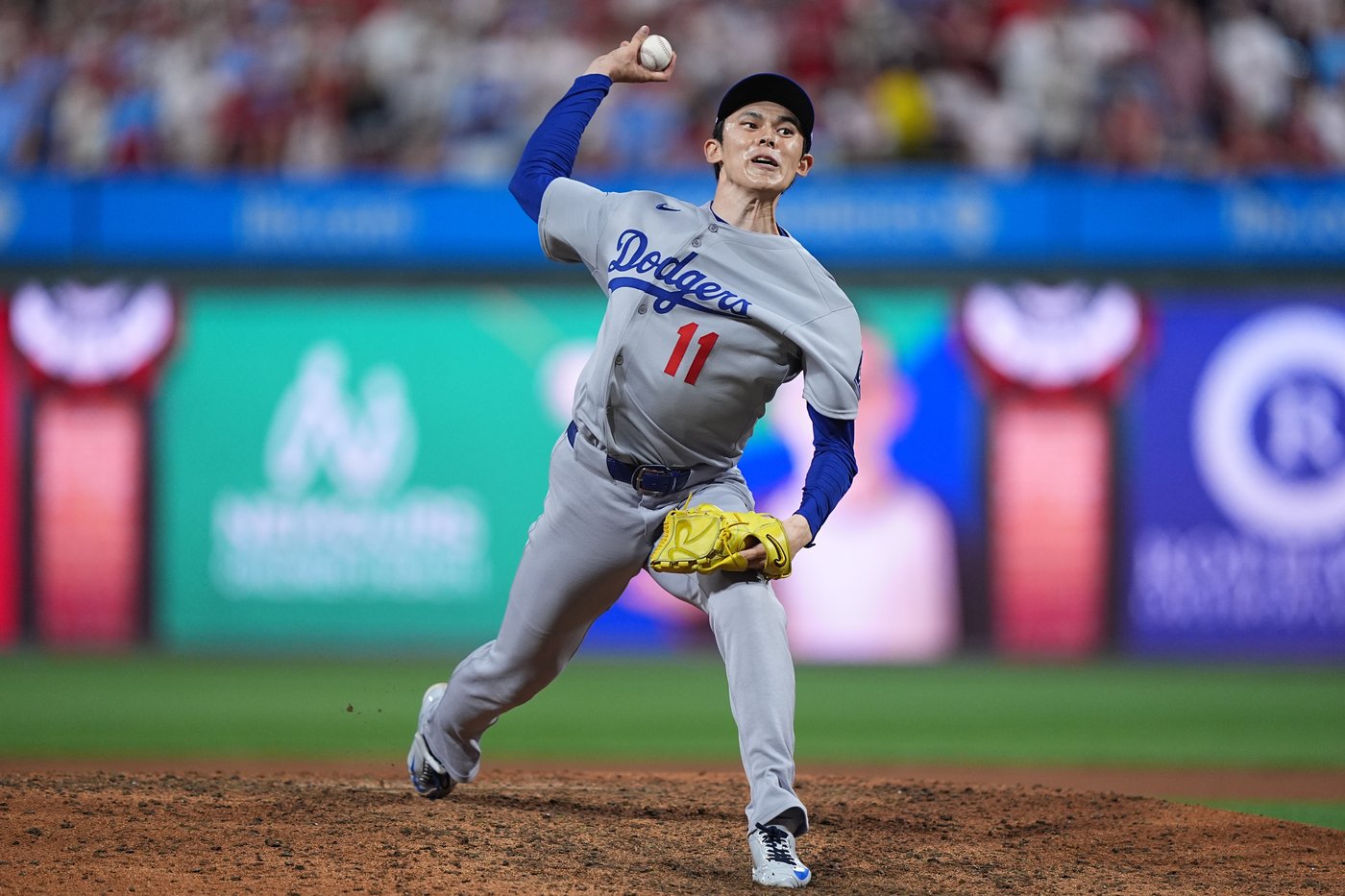 Dodgers might have found a postseason closer in Japanese rookie Roki Sasaki | iNFOnews.ca