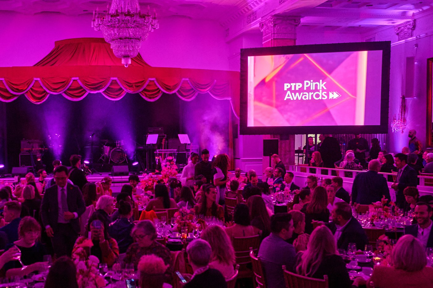 Sam Smith calls Beverly Glenn-Copeland 'statesman of queer community' at Pink Awards | iNFOnews.ca Sam Smith calls Beverly Glenn-Copeland 'statesman of queer community' at Pink Awards | iNFOnews.ca