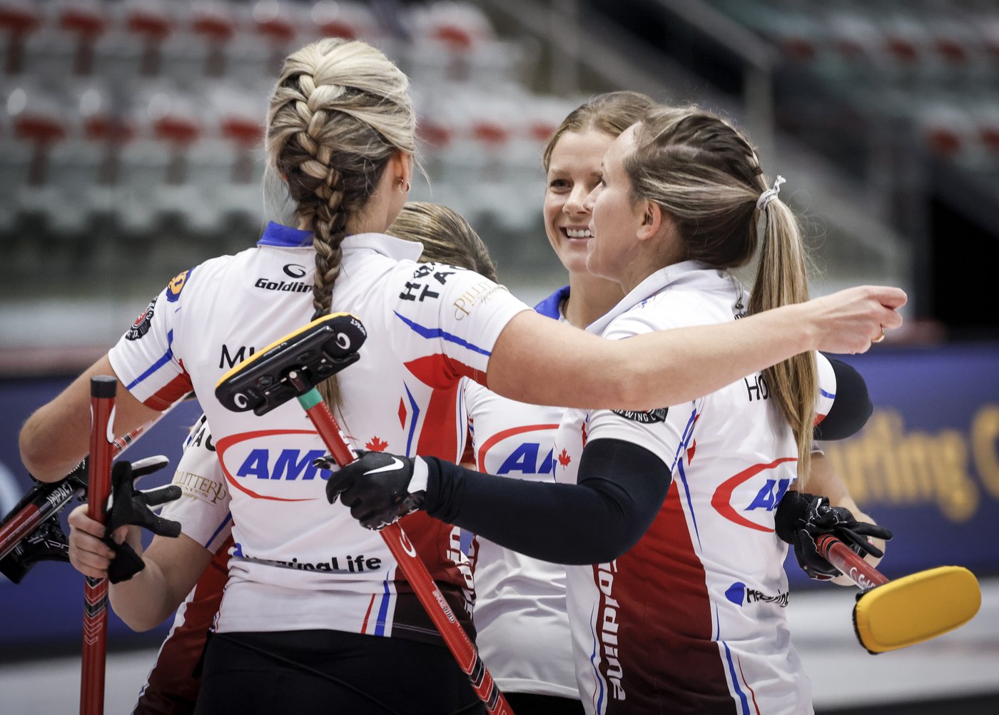 Homan bounces back at Canadian curling trials, unbeaten Dunstone tops Gushue | iNFOnews.ca