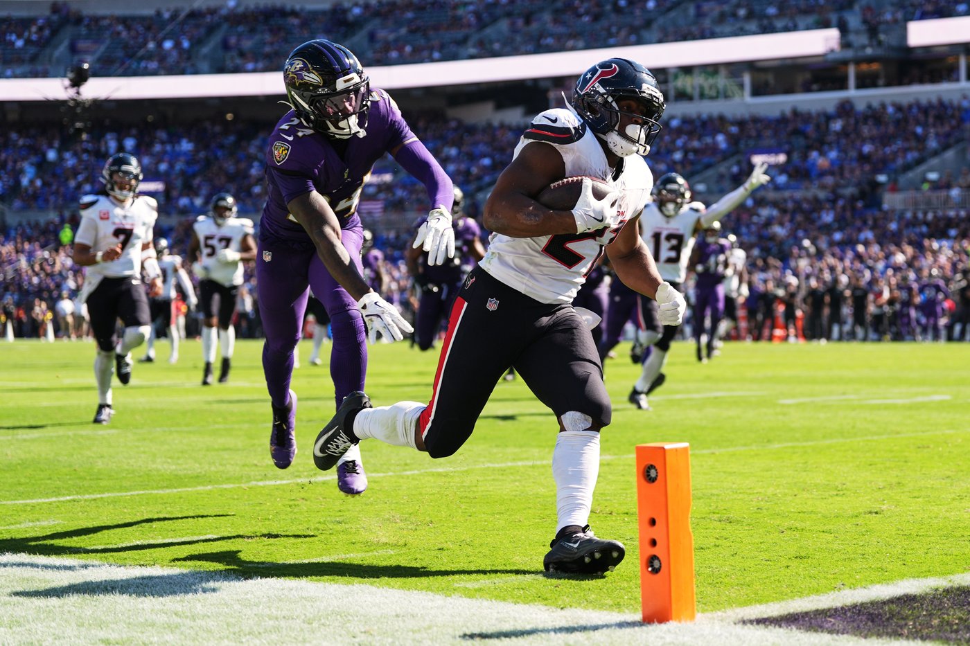 Stroud throws for 4 touchdowns as the Texans blow out the battered Ravens 44-10 | iNFOnews.ca