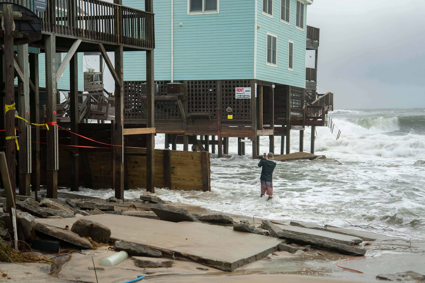 Dozens rescued as remnants of typhoon hits Alaska while nor'easter brings flooding to East Coast | iNFOnews.ca