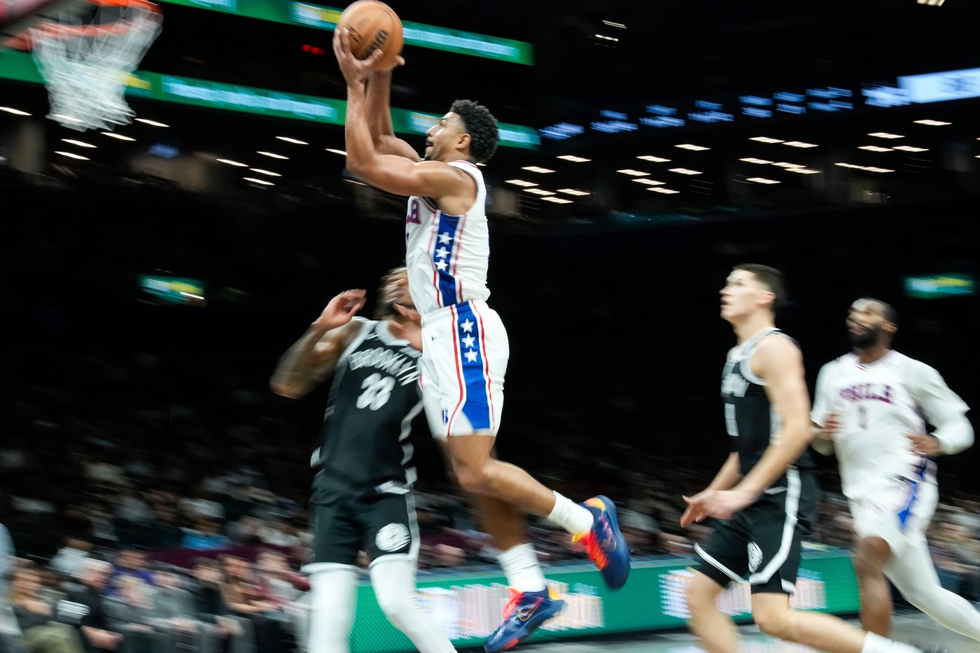 Kelly Oubre Jr. scores 29 points as 76ers defeat Nets 129-105 | iNFOnews.ca