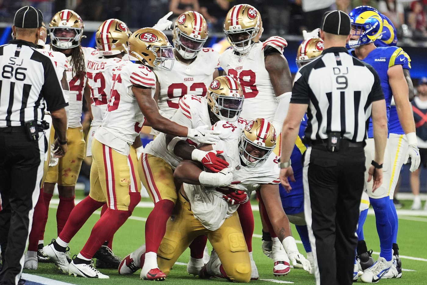 Short-handed 49ers stop Rams on downs in overtime, preserving a 26-23 victory | iNFOnews.ca