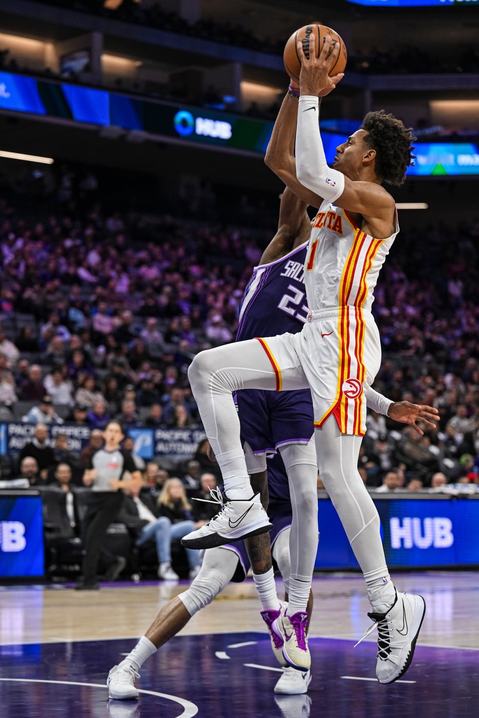 Jalen Johnson's double-double leads Hawks past Kings 133-100 | iNFOnews.ca Jalen Johnson's double-double leads Hawks past Kings 133-100 | iNFOnews.ca