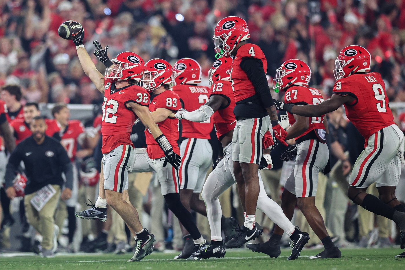 No. 4 Georgia is looking to build on its momentum toward CFP as a big favorite against Charlotte | iNFOnews.ca