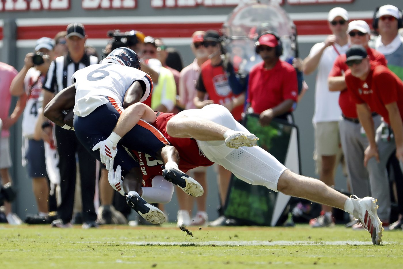 Bailey, Smothers lead N.C. State comeback against Virginia, 35-31 | iNFOnews.ca Bailey, Smothers lead N.C. State comeback against Virginia, 35-31 | iNFOnews.ca