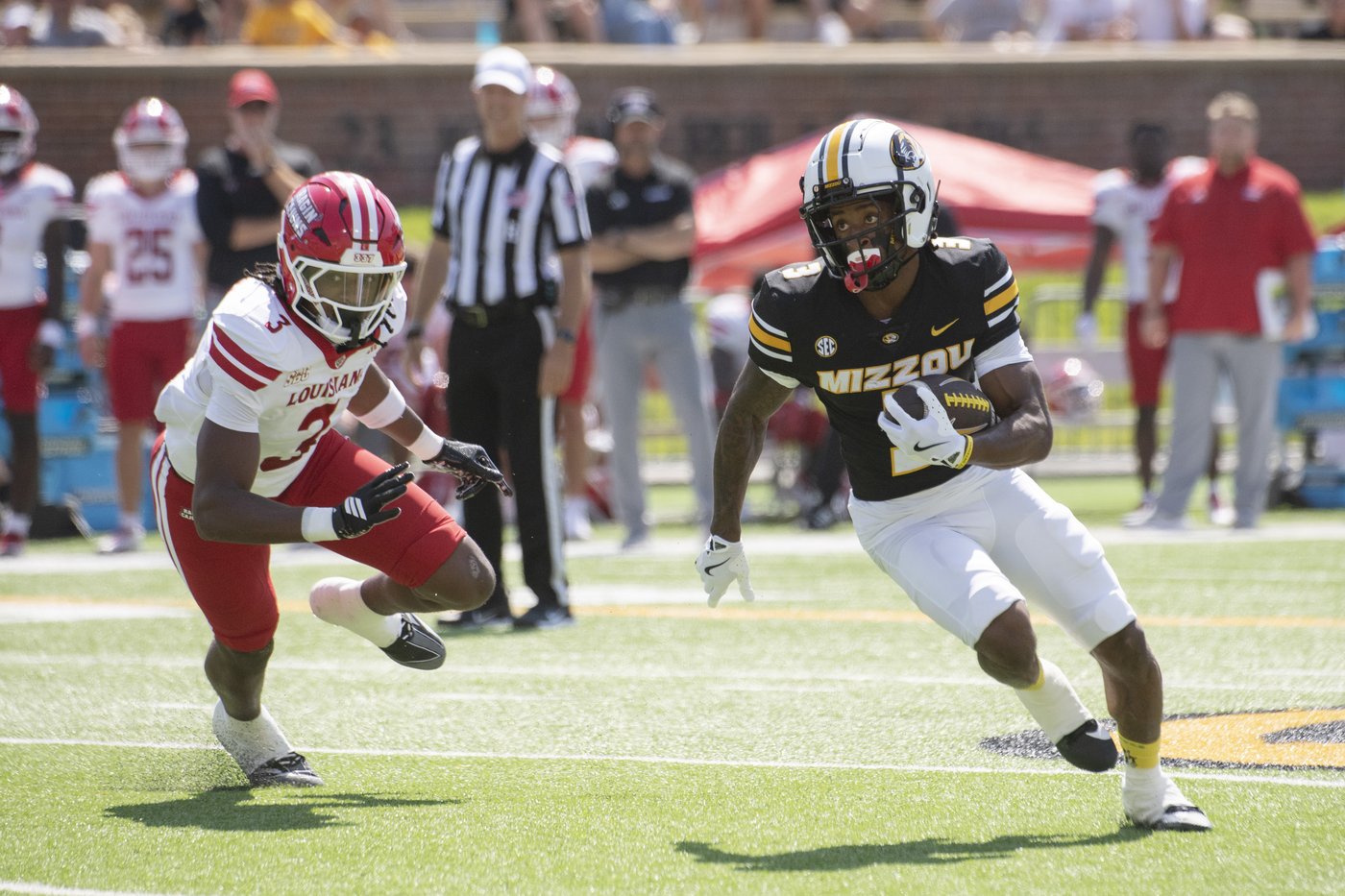 Ahmad Hardy stars as No. 25 Missouri beats Louisiana-Lafayette 52-10 | iNFOnews.ca