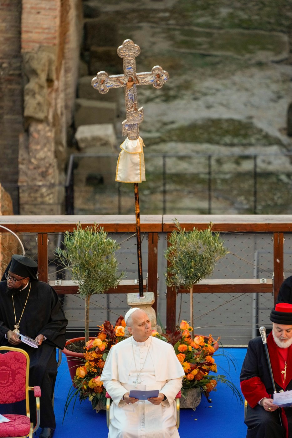 Pope reaffirms dialogue with Jews as he marks 60th anniversary of a key document | iNFOnews.ca Pope reaffirms dialogue with Jews as he marks 60th anniversary of a key document | iNFOnews.ca
