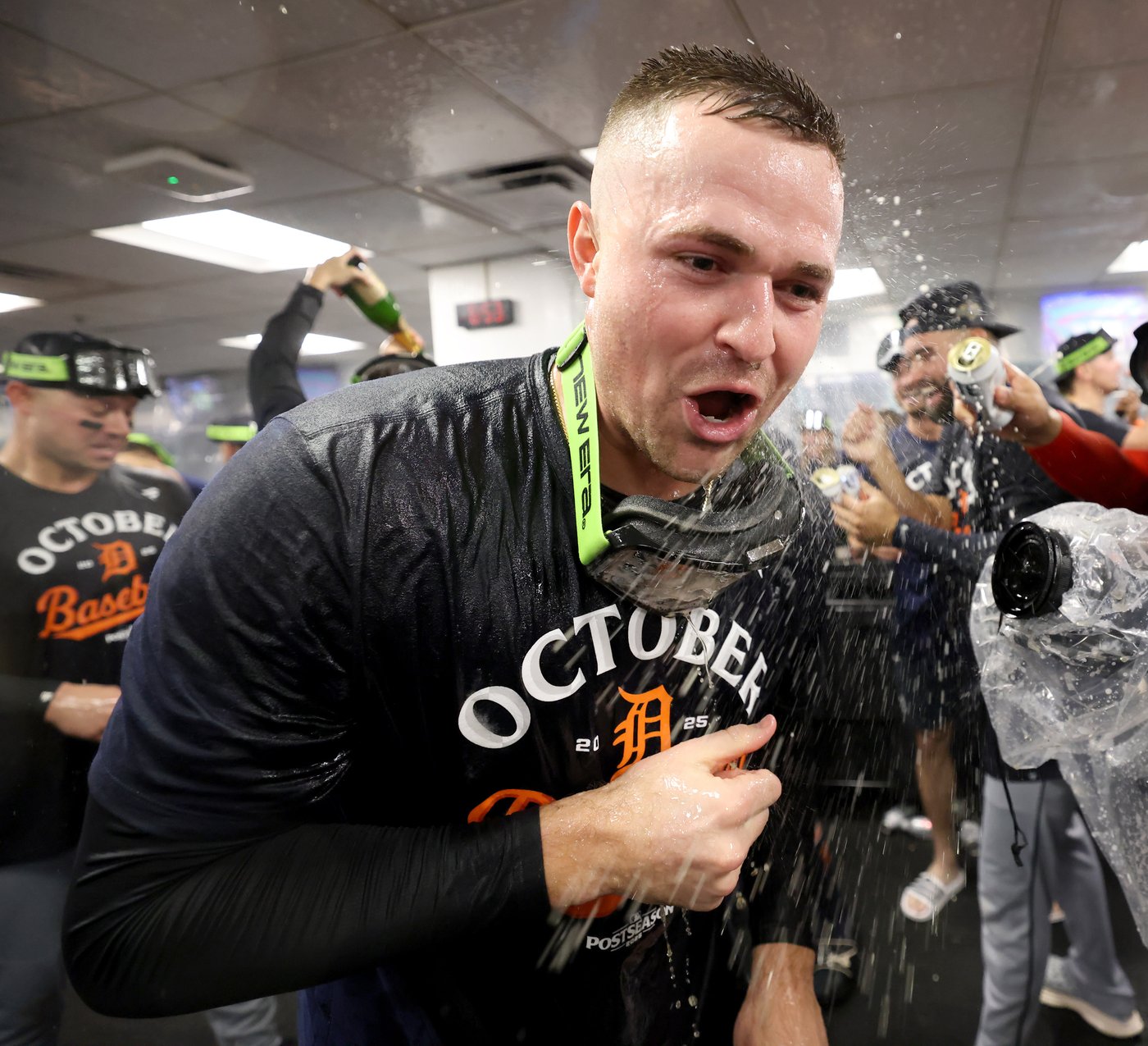 Tigers clinch playoff berth with 2-1 win over Red Sox in Game 161 and avert September collapse | iNFOnews.ca