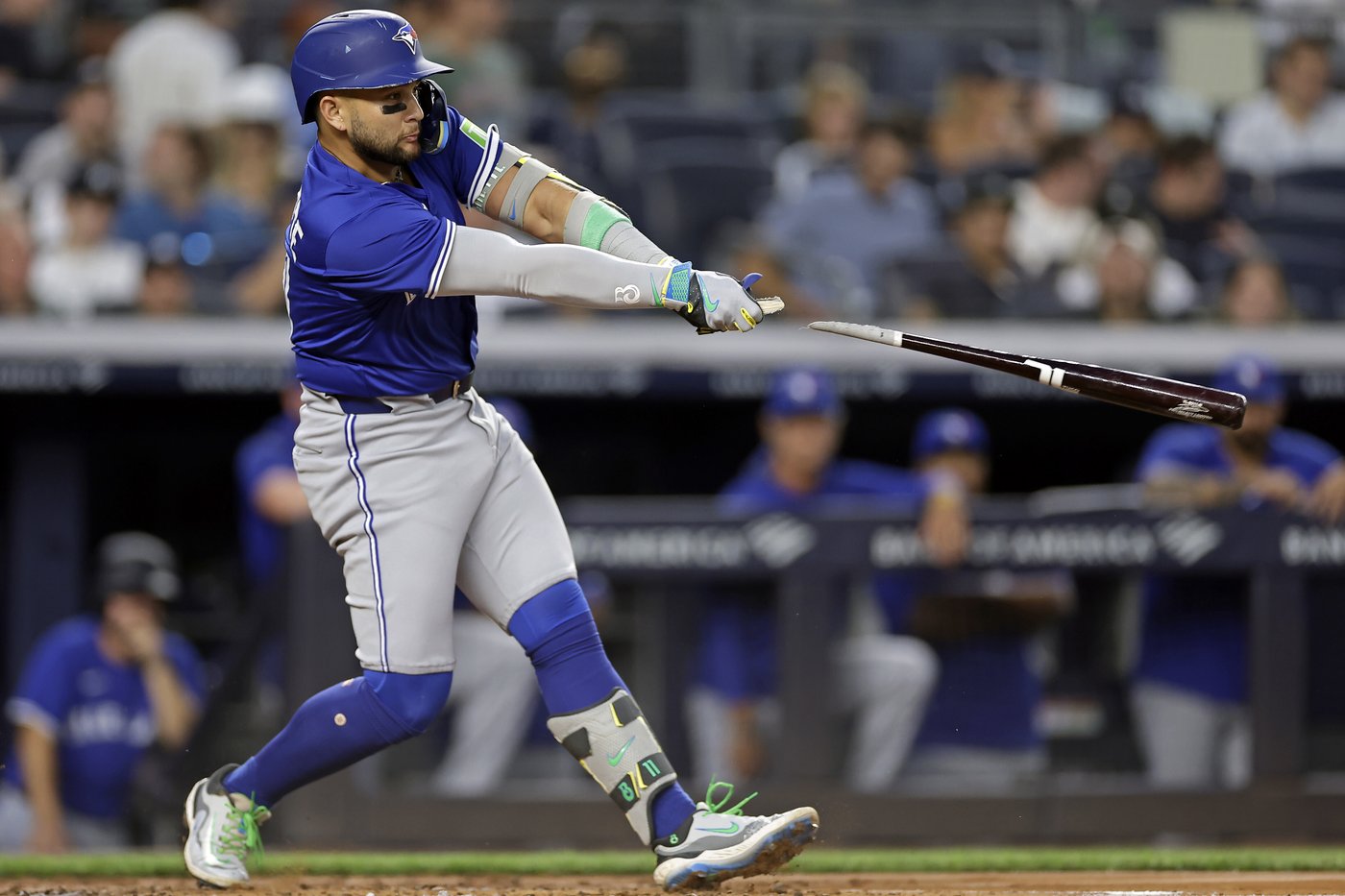 AL East-leading Blue Jays put SS Bo Bichette on 10-day IL because of sprained left knee | iNFOnews.ca
